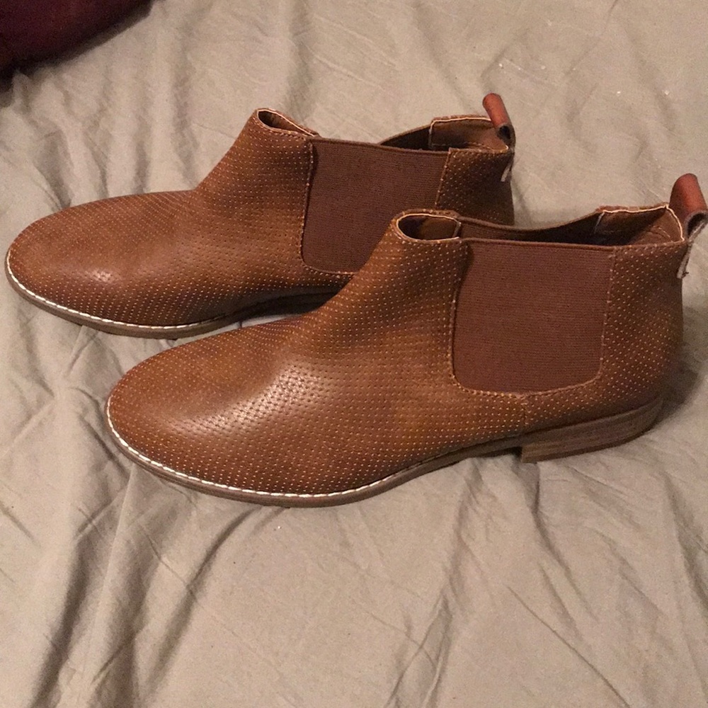 Tan American Eagle Booties (Size 9)